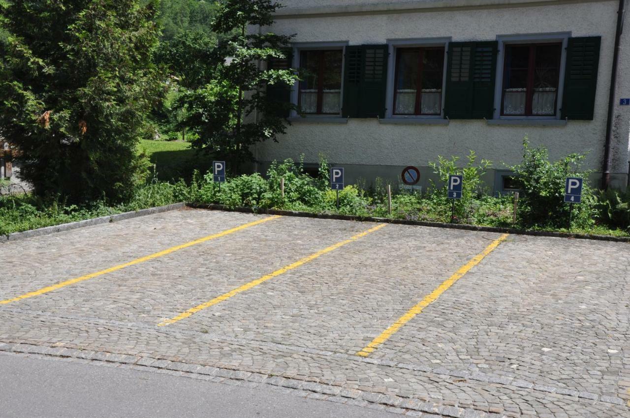 Ferienwohnungen Alter Raaben Rüti Exteriör bild
